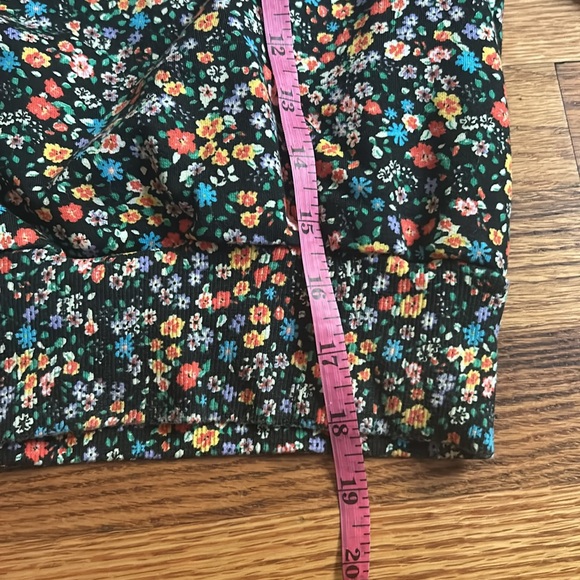 Zara Cropped Floral Sweatshirt - Picture 8 of 8